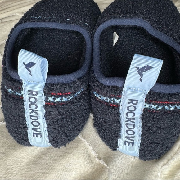 Rock dove navy blue slippers size 7 NWOT - Picture 2 of 4